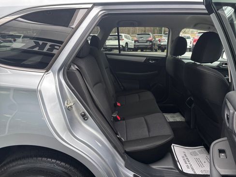 Used 2015 Subaru Outback 2.5i Premium image 40