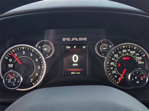 Certified 2024 RAM 2500 Tradesman w/ Chrome Appearance Group image 16