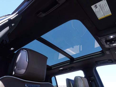 New 2026 GMC Yukon XL Denali Ultimate w/ LPO, Illumination Package image 14