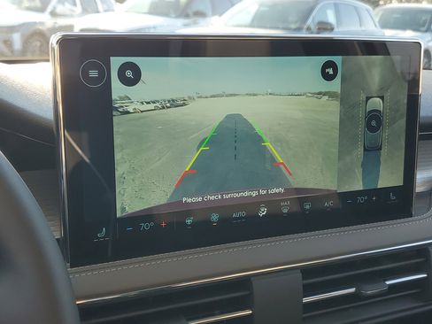 New 2026 Lincoln Corsair Premiere image 21