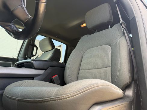 Used 2020 RAM 1500 Big Horn AWD/4WD image 10