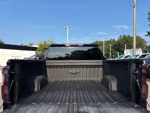 Used 2021 Chevrolet Silverado 1500 LT Trail Boss w/ Bed Protection Package AWD/4WD image 15