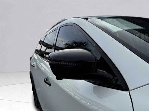 Used 2020 Nissan Pathfinder SL image 7