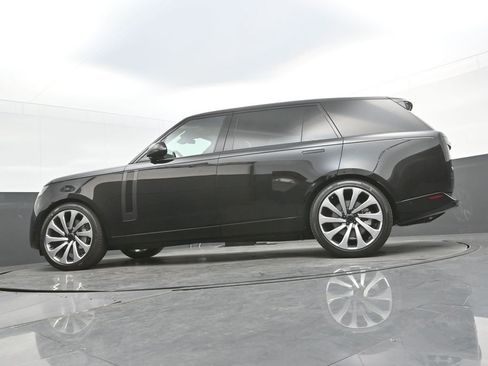 New 2026 Land Rover Range Rover Long Wheelbase SE AWD/4WD image 34