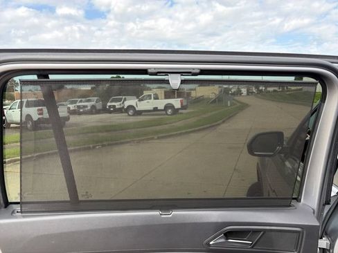 Used 2021 Volkswagen Atlas SE w/ Panoramic Sunroof Package AWD/4WD image 24