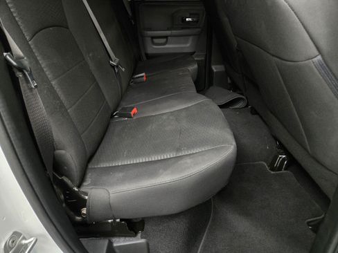 Used 2019 RAM 1500 Classic SLT RWD image 10