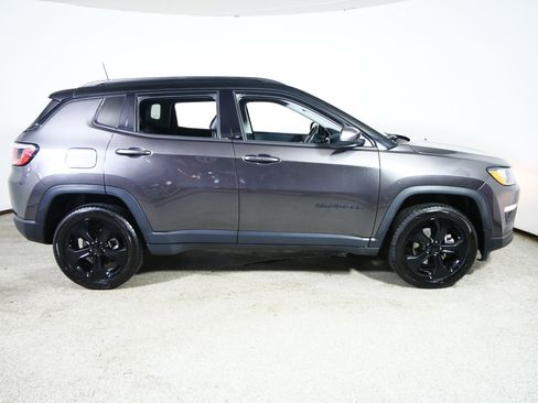 Used 2019 Jeep Compass Latitude AWD/4WD image 8