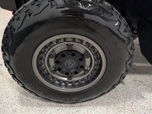 Used 2022 Jeep Gladiator Mojave w/ Cold Weather Group image 11