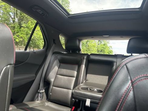Used 2023 Chevrolet Equinox RS w/ RS Leather Package AWD/4WD image 28