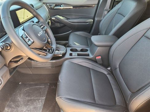 New 2026 Kia Seltos SX image 9