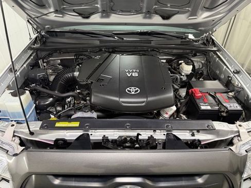 Used 2013 Toyota Tacoma 4x4 Access Cab V6 w/ Convenience Pkg image 22