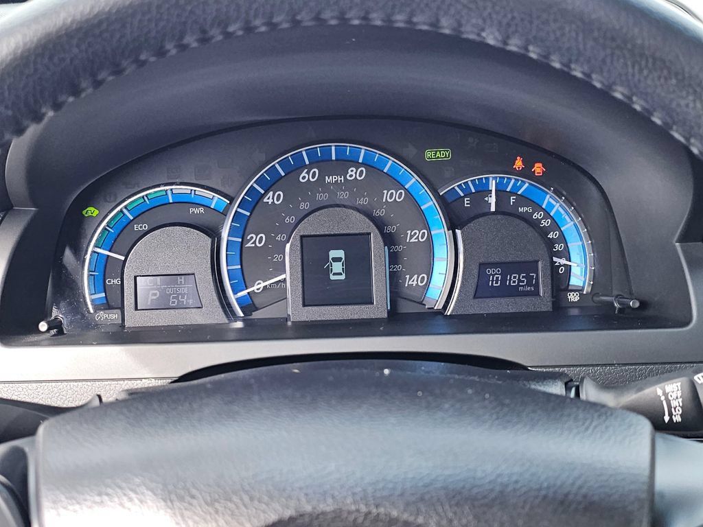 Used 2014 Toyota Camry XLE w/ Leather Package FWD image 25