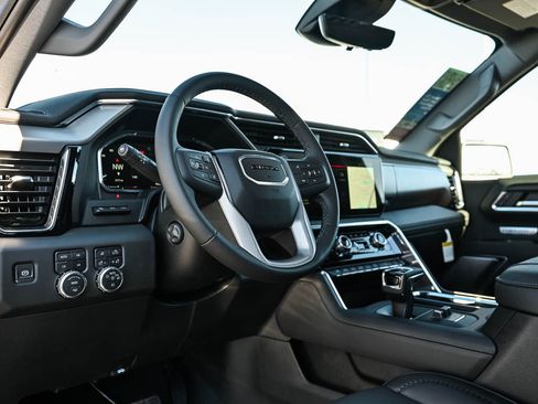 New 2026 GMC Sierra 1500 Denali w/ Denali Reserve Package AWD/4WD image 17