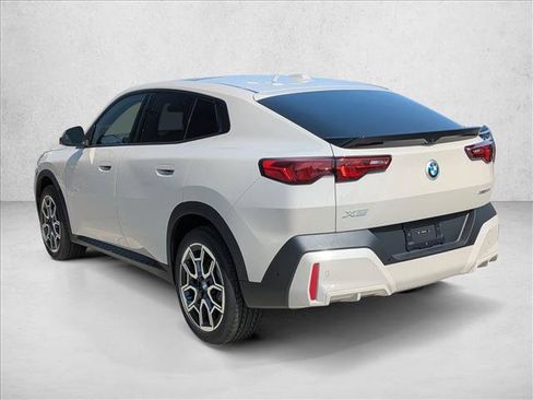 New 2027 BMW X2 xDrive28i AWD/4WD image 9