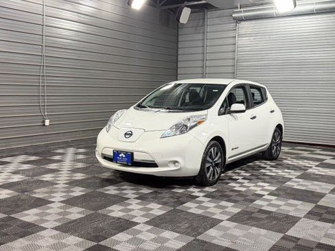 Used 2017 Nissan Leaf SV image 42