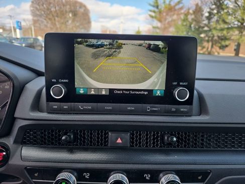 Used 2024 Honda CR-V EX image 18