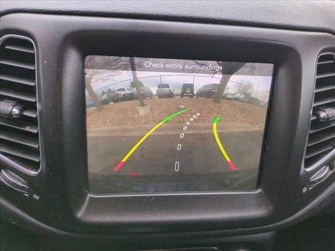 Used 2018 Jeep Compass Trailhawk w/ Safe & Security Group image 12