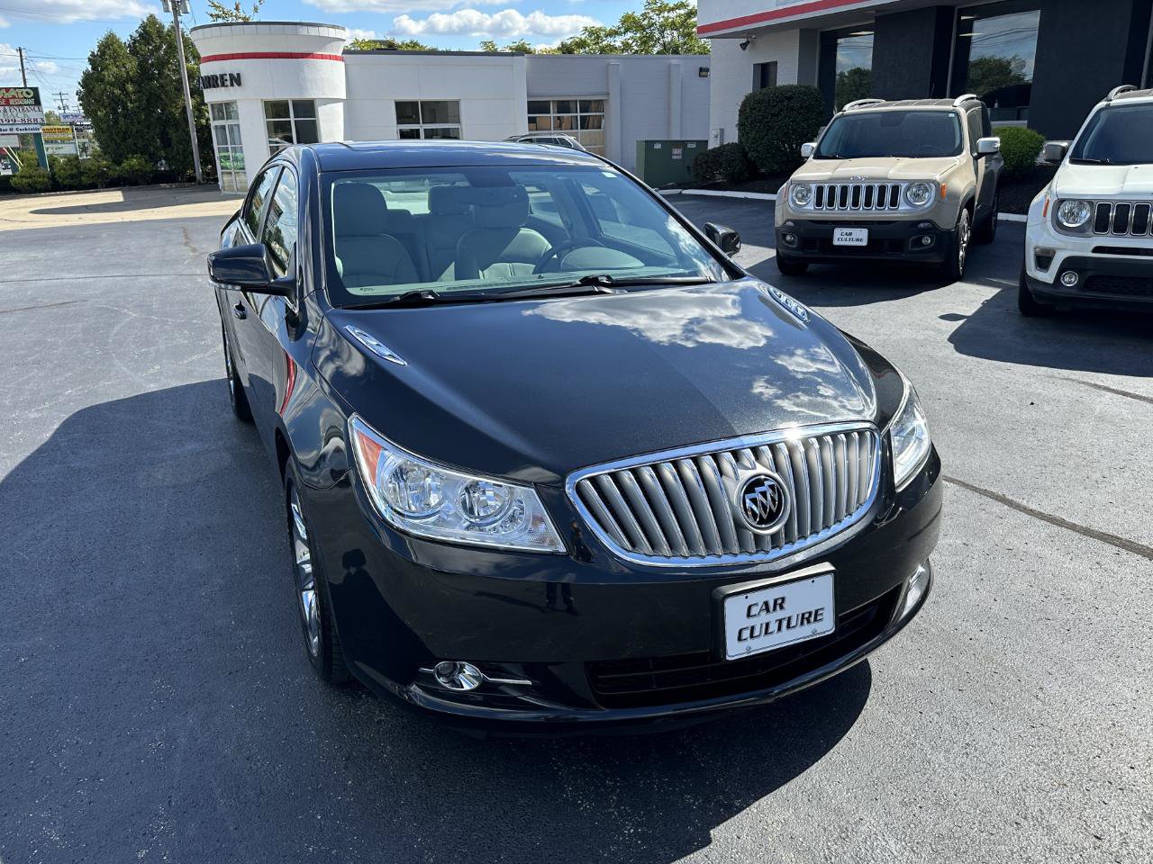 Used 2012 Buick LaCrosse Premium FWD image 2