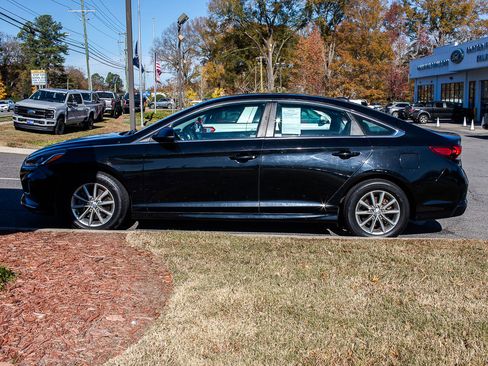 Used 2019 Hyundai Sonata SE image 3