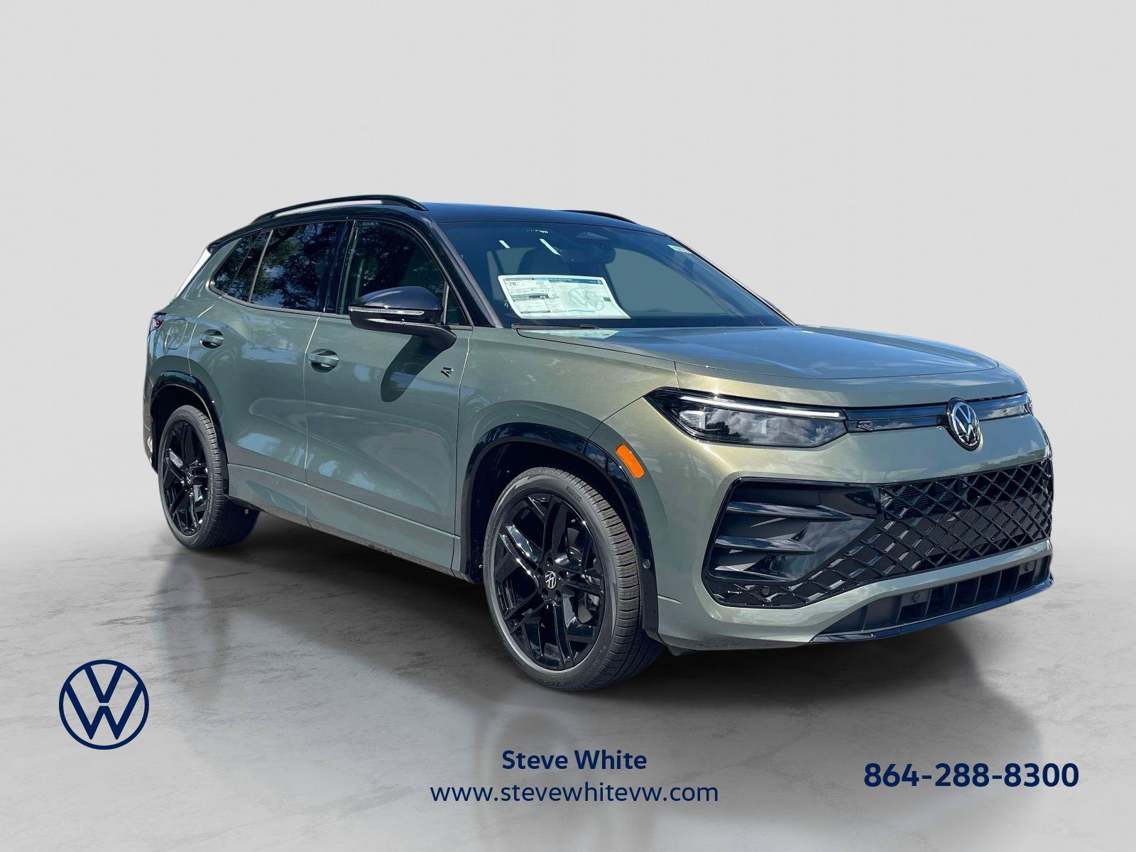 New 2026 Volkswagen Tiguan SE R-Line FWD image 1