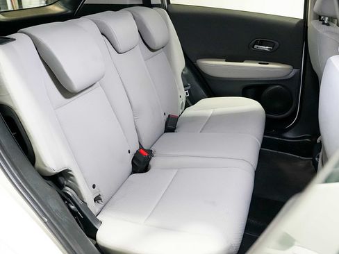 Used 2020 Honda HR-V LX image 17