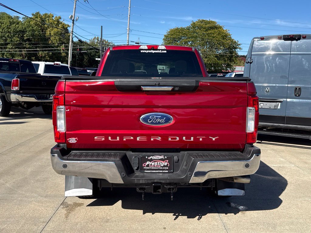 Used 2017 Ford F250 XLT w/ XLT Premium Package AWD/4WD image 16