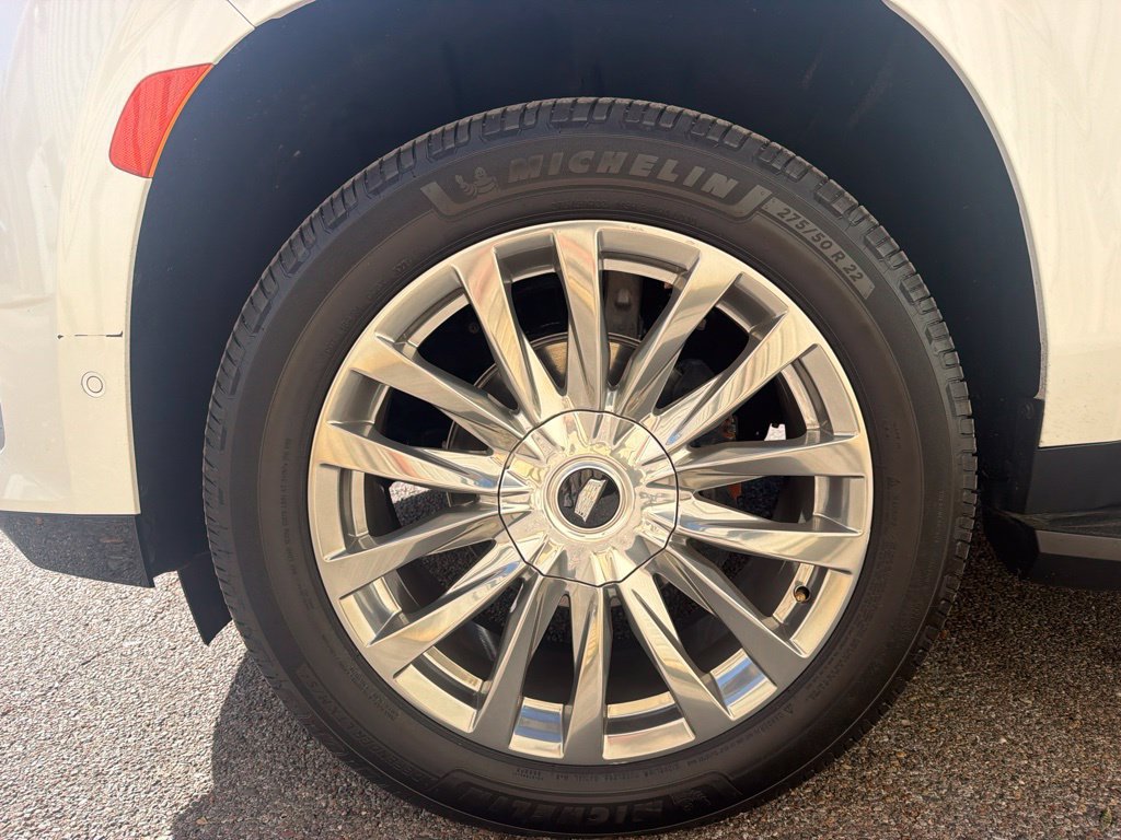 Used 2021 Cadillac Escalade ESV Premium Luxury RWD image 12