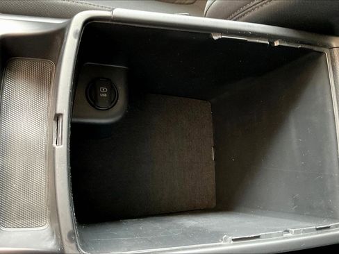 Used 2020 Kia Sorento LX image 17