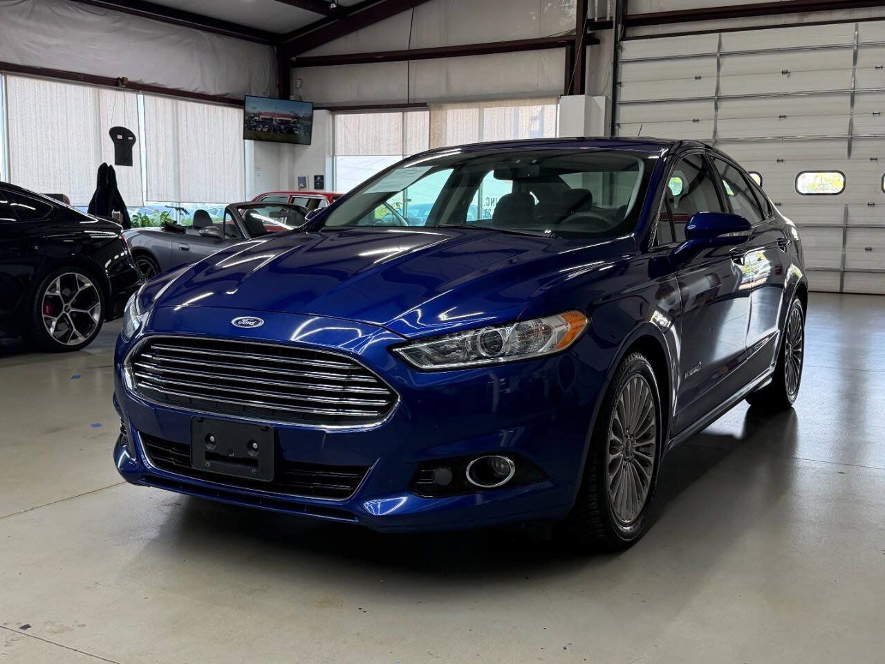 Used 2014 Ford Fusion Titanium FWD image 5