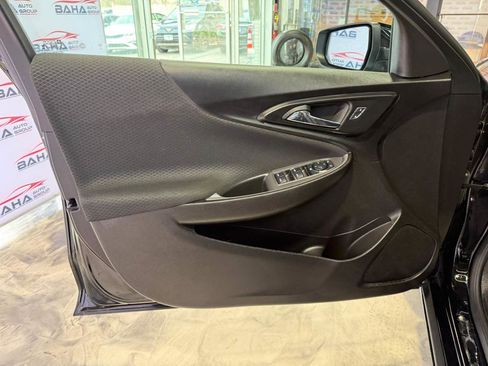 Used 2025 Chevrolet Malibu LT FWD image 32