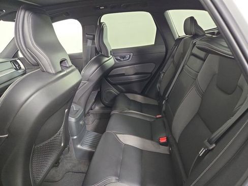 Used 2022 Volvo XC60 T8 R-Design w/ Advanced Package AWD/4WD image 16