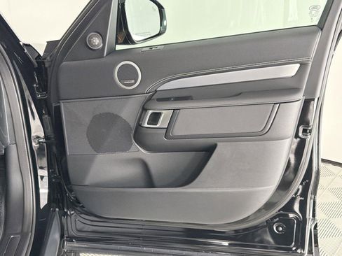 New 2026 Land Rover Discovery Limited Edition image 31