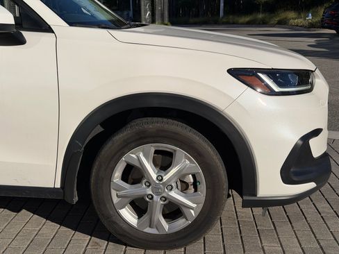 Used 2024 Honda HR-V LX image 6