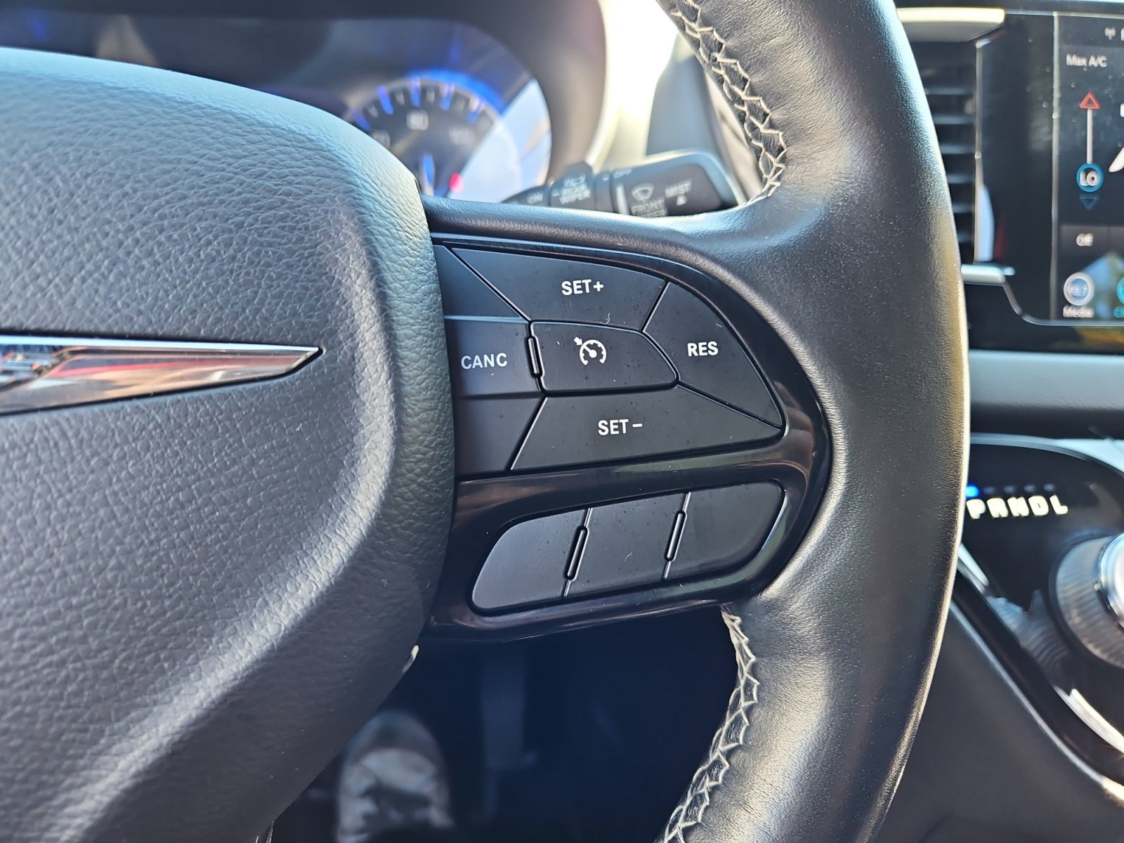 Used 2020 Chrysler Pacifica Touring-L Plus w/ S Appearance Package FWD image 23