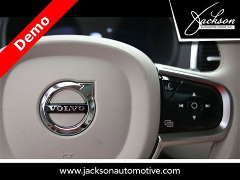 Used 2025 Volvo XC90 B5 Ultra w/ Lounge Package image 14