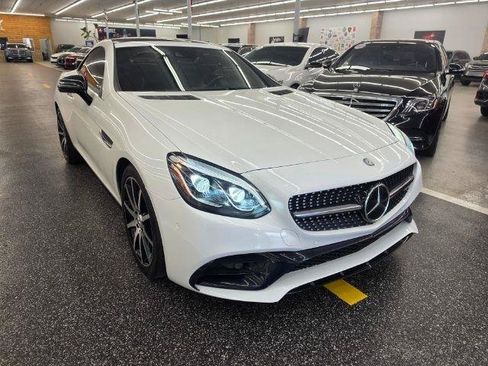 Used 2017 Mercedes-Benz SLC 43 AMG image 3