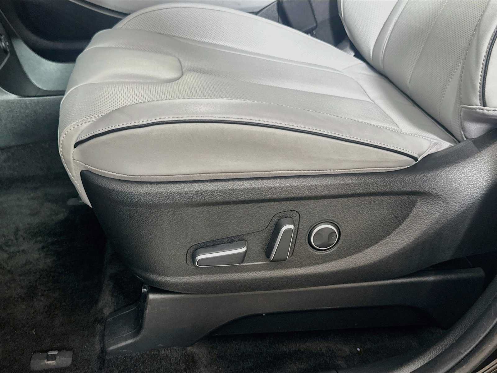 Used 2025 Hyundai Palisade SEL AWD/4WD image 18