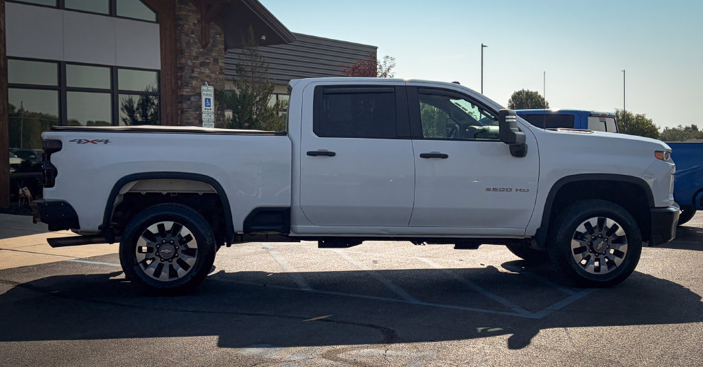 Used 2022 Chevrolet Silverado 2500 Custom w/ Custom Convenience Package AWD/4WD image 26
