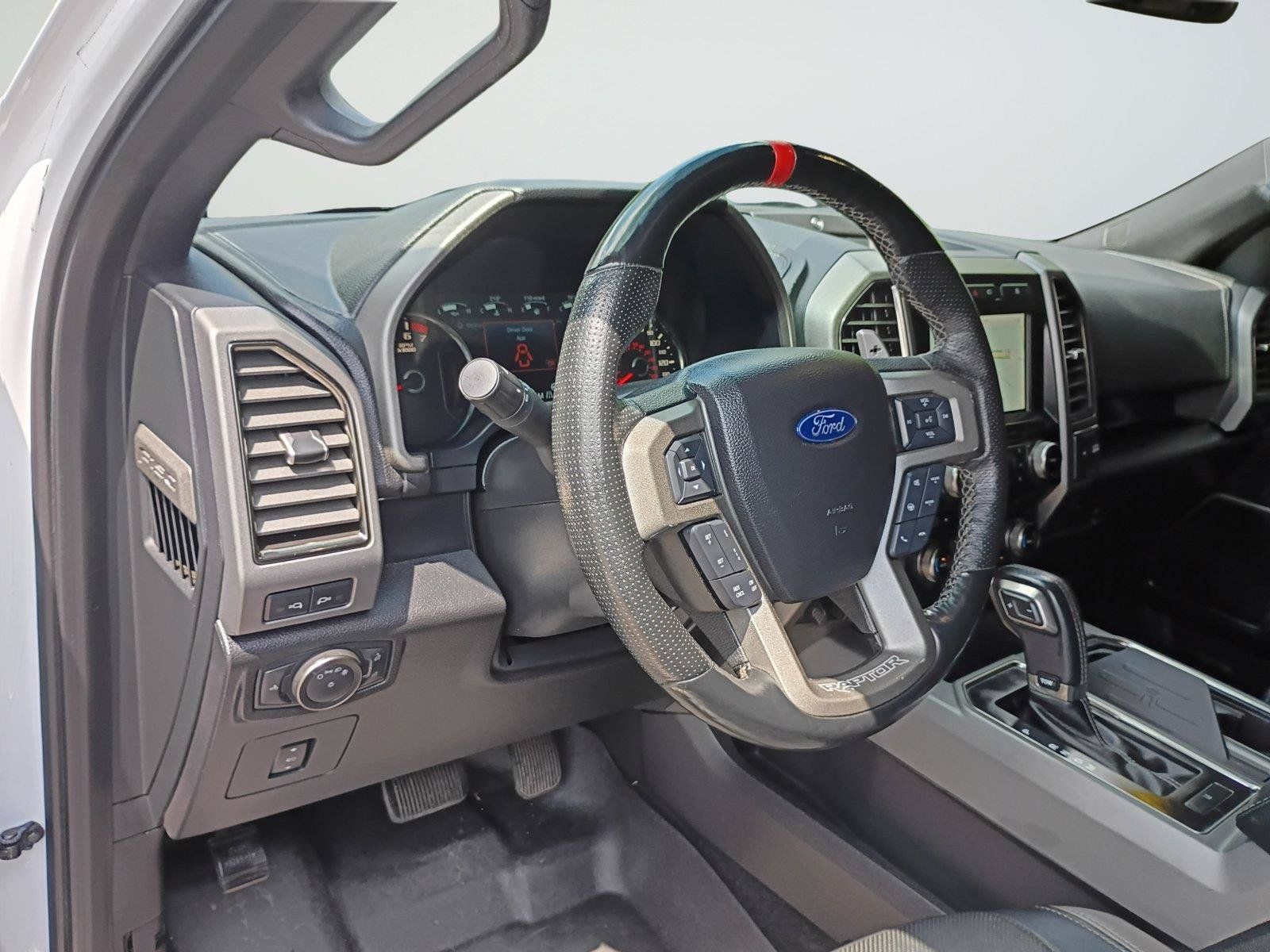 Used 2018 Ford F150 Raptor w/ Equipment Group 802A Luxury AWD/4WD image 11