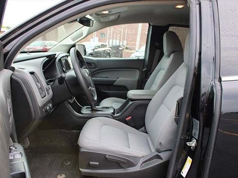 Used 2020 Chevrolet Colorado W/T w/ WT Convenience Package AWD/4WD image 12