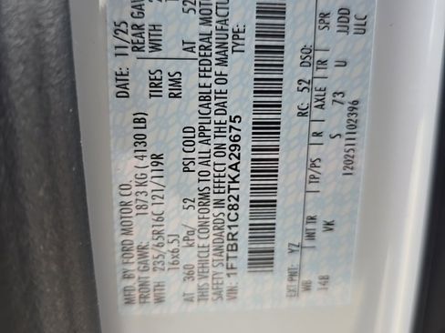 New 2026 Ford Transit 250 148 Medium Roof w/ Load Area Protection Package image 32