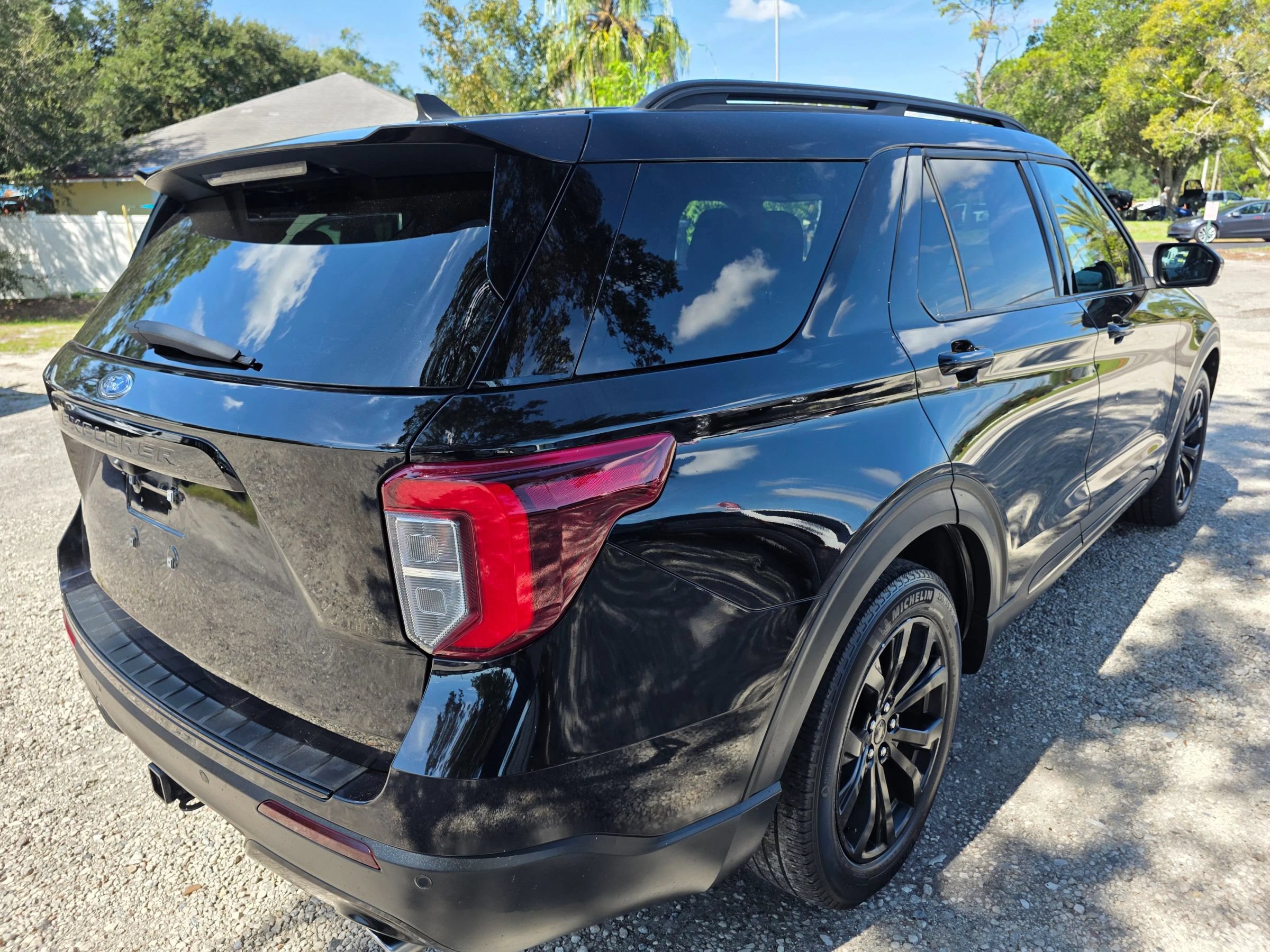 Used 2022 Ford Explorer ST-Line w/ Class IV Trailer Tow Package RWD image 5