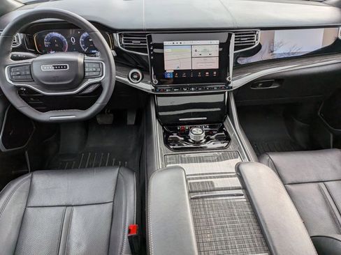 Used 2022 Jeep Wagoneer Series III w/ Premium Group I image 26