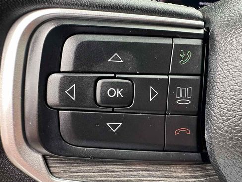 Used 2023 Jeep Wagoneer L Series II w/ Rear Seat Video Group 1 AWD/4WD image 15