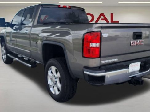 Used 2017 GMC Sierra 2500 SLT w/ Duramax Plus Package AWD/4WD image 7