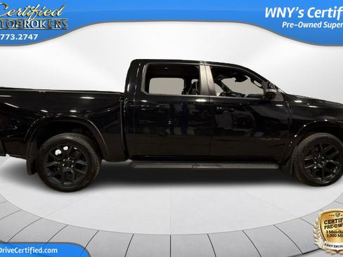 Used 2022 RAM 1500 Laramie w/ Night Edition AWD/4WD image 4