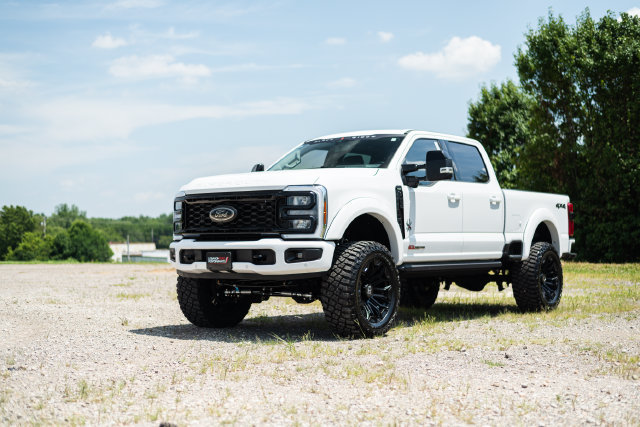 New 2026 Ford F250 Lariat w/ Black Appearance Package AWD/4WD image 8