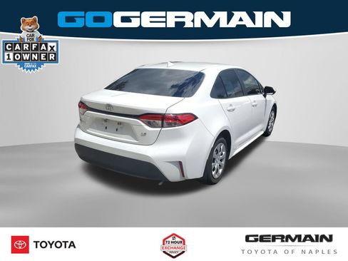 Used 2025 Toyota Corolla LE FWD image 9