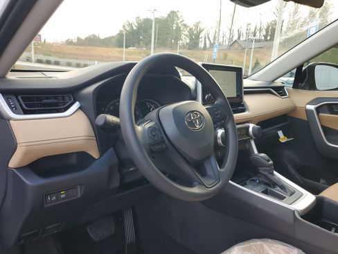 New 2025 Toyota RAV4 LE image 16