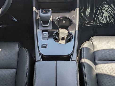 Certified 2023 Nissan Rogue SV FWD image 19